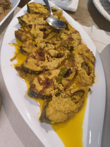 Sorisha Ilish (Senf-Hilsa-Fisch)
